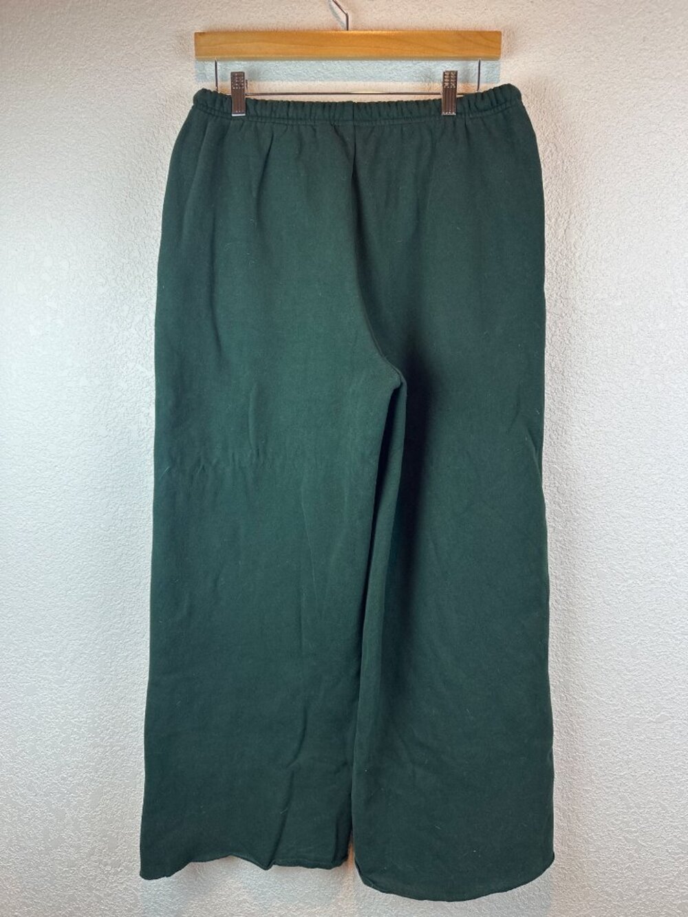 Aritzia Sweatfleece Mega Fit Wide Leg Sweatpants Green Womens Medium Casual - Picture 10 of 11